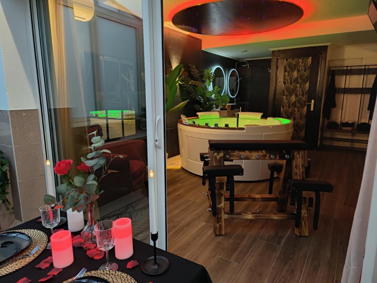 Appartement La Loveroom Bdsm De 
